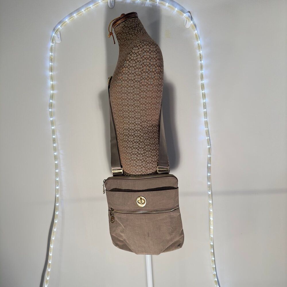 Baggallini Hanover Crossbody Handbag - Picture 2 of 12